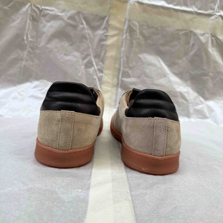 Sneaker in suede melinè