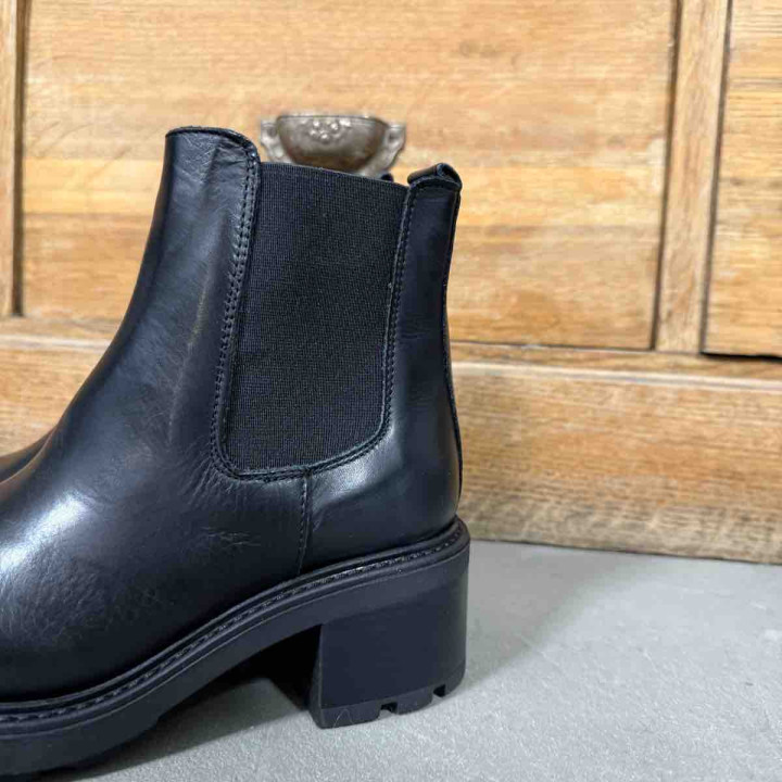 Tronchetto latika nero
