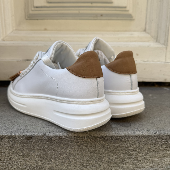 Sneakers bianca e cuoio Meline