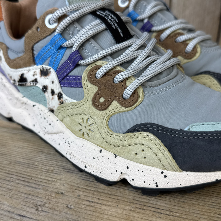 Flower Mountain Yamano 3 dark grey