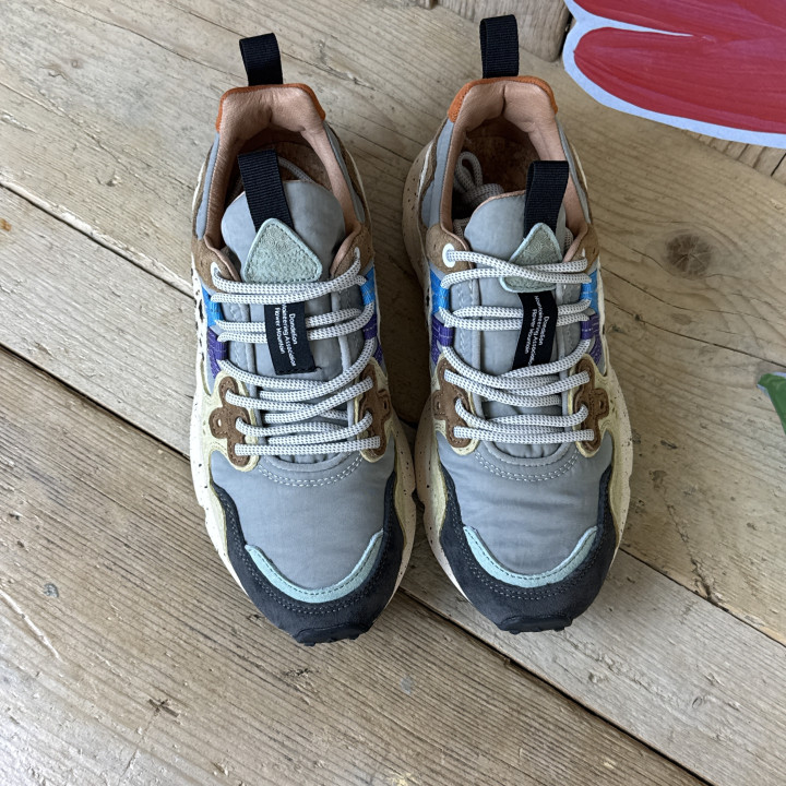 Flower Mountain Yamano 3 dark grey