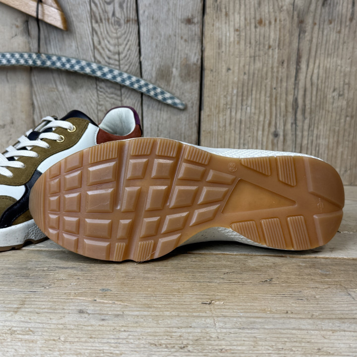 Sneakers Latika