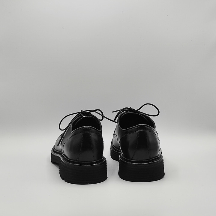Hundred scarpa